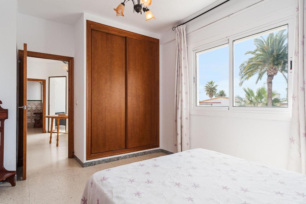 Apartamento junto a la playa en el centro Conil De La Frontera Exterior foto